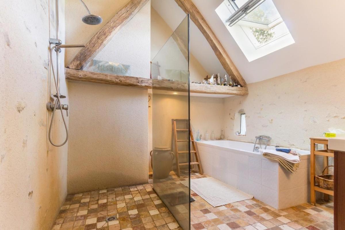 Bed and Breakfast La Thibaude - Livry Livry  Exterior foto