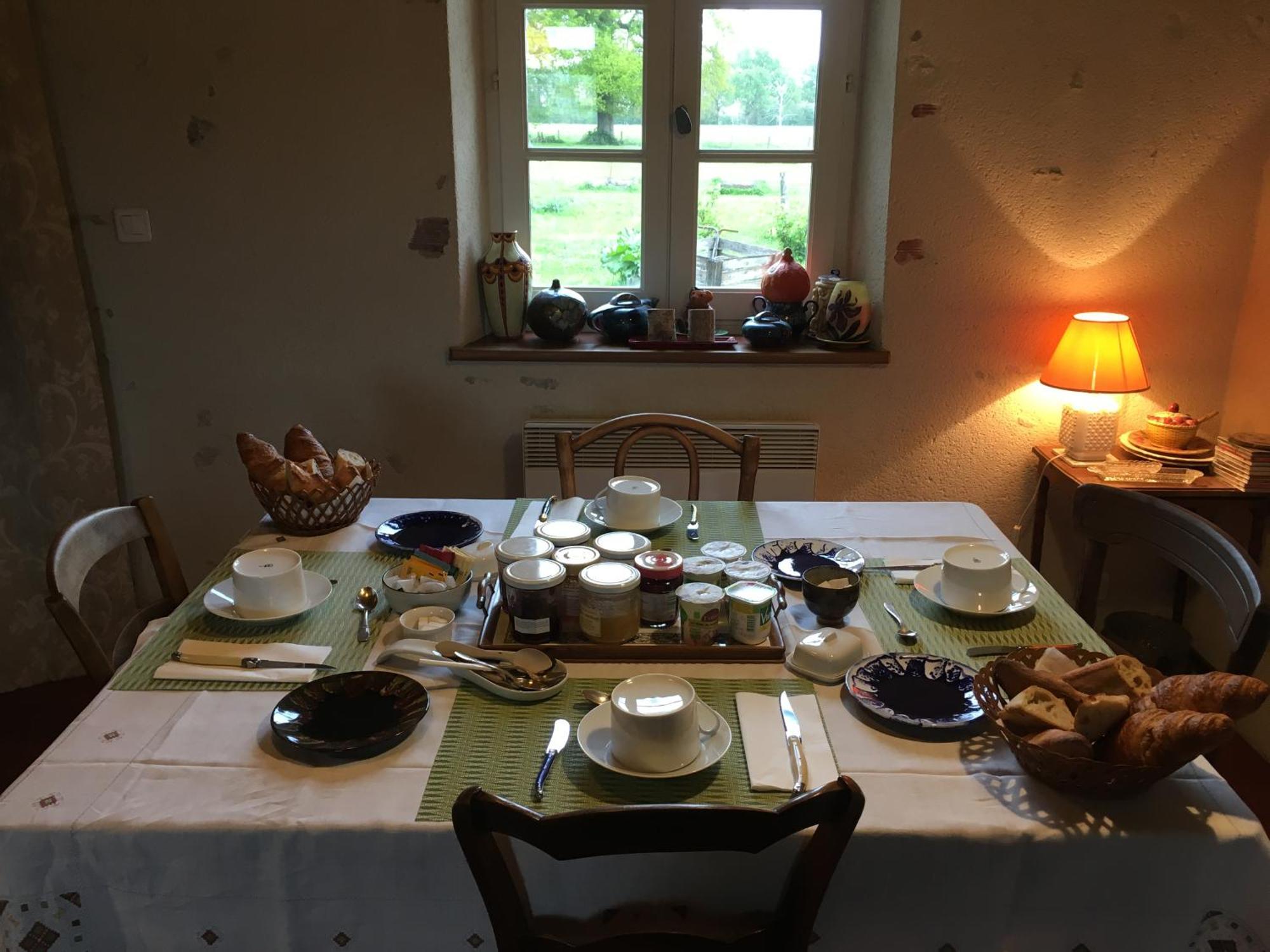 Bed and Breakfast La Thibaude - Livry Livry  Exterior foto